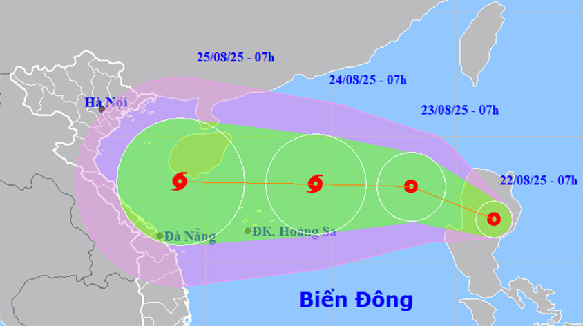 Áp thấp nhiệt đới sắp vào Biển Đông, khả năng mạnh lên thành bão số 5