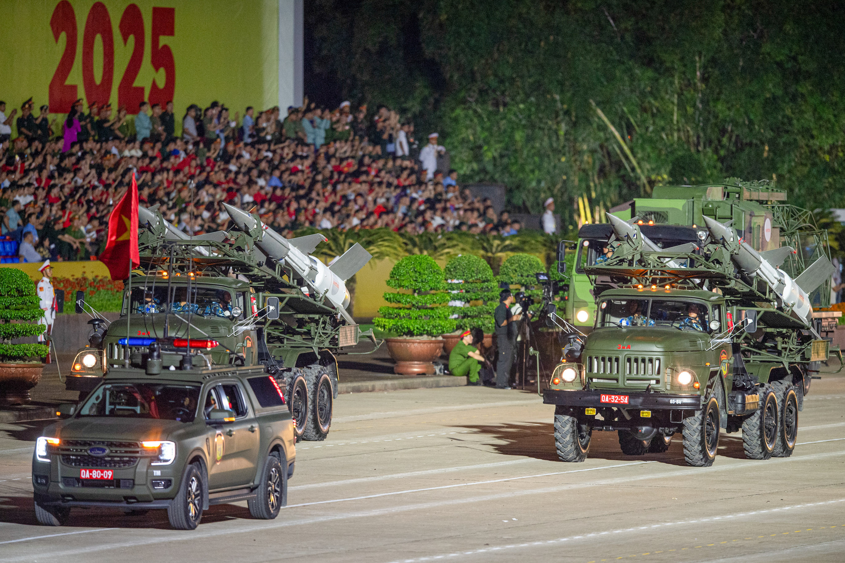 Dàn khí tài hiện đại của Viettel lần đầu diễu binh tại Quảng trường Ba Đình