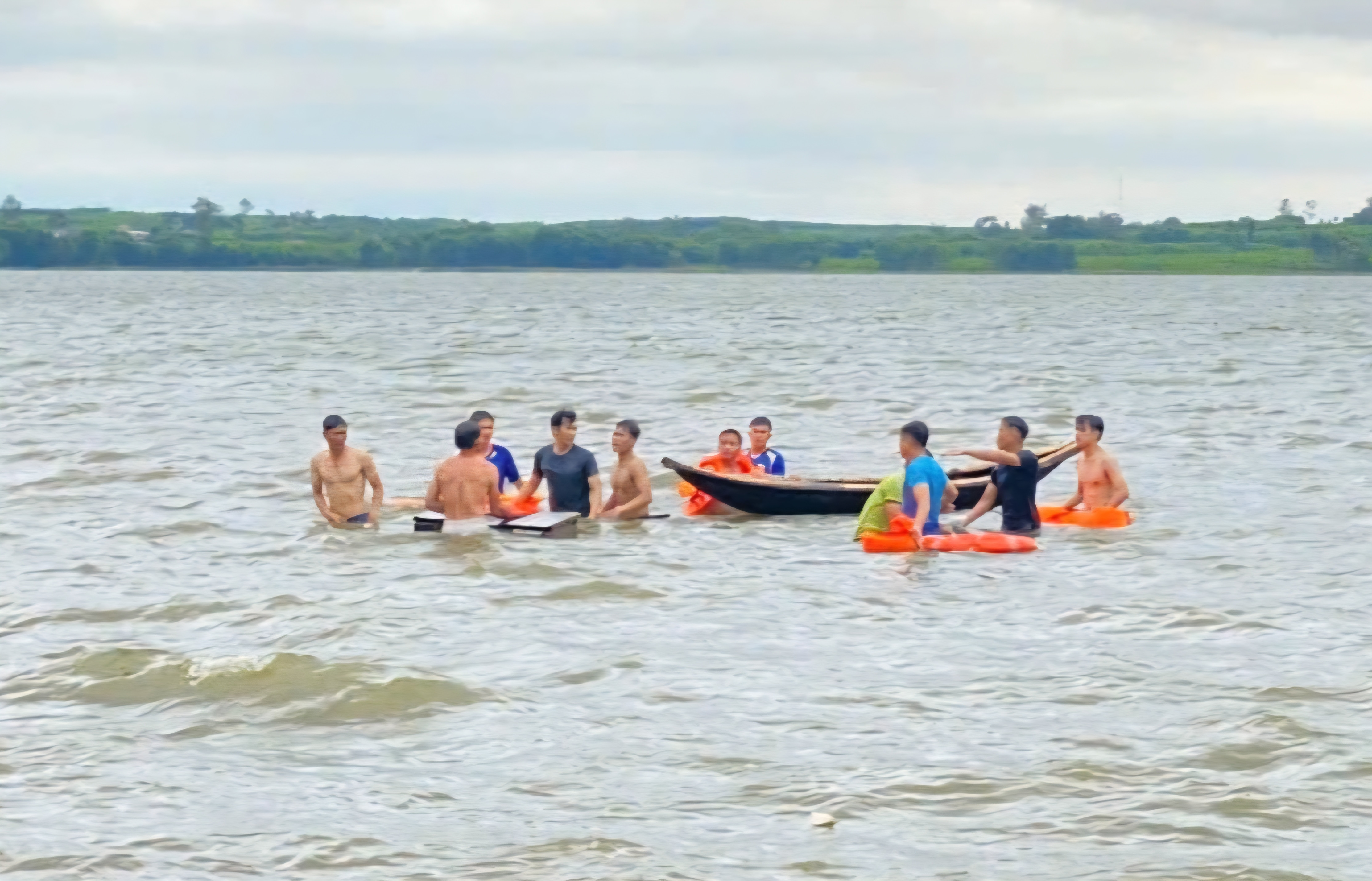 Lật thuyền trước lúc bão Kajiki đổ bộ, người phụ nữ ở Quảng Trị tử nạn