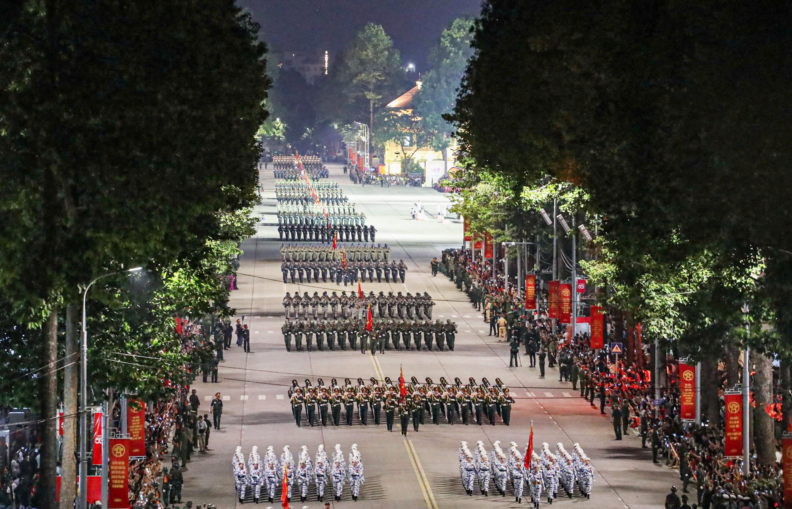 Dự báo thời tiết Hà Nội trong ngày sơ duyệt Lễ diễu binh, diễu hành A80