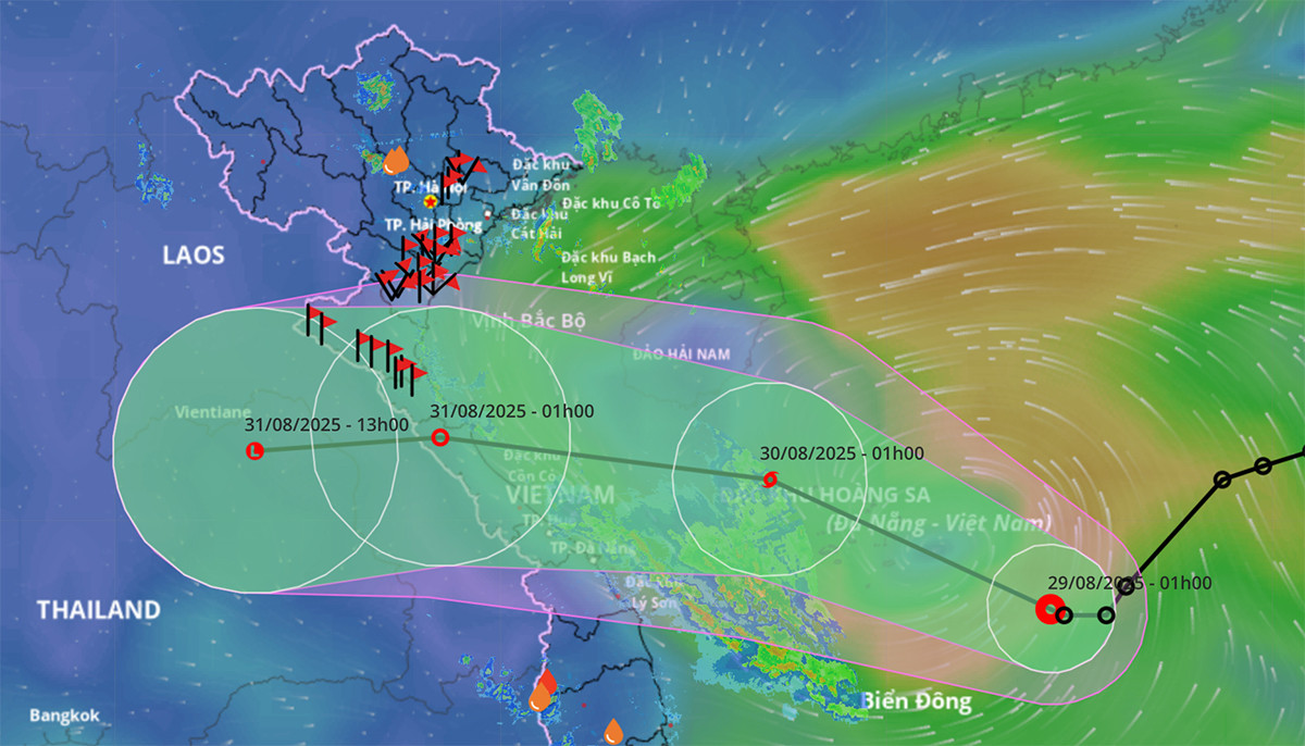 Áp thấp nhiệt đới sắp đổ bộ miền Trung, trọng tâm mưa dồn dập ở Thanh Hóa - Huế