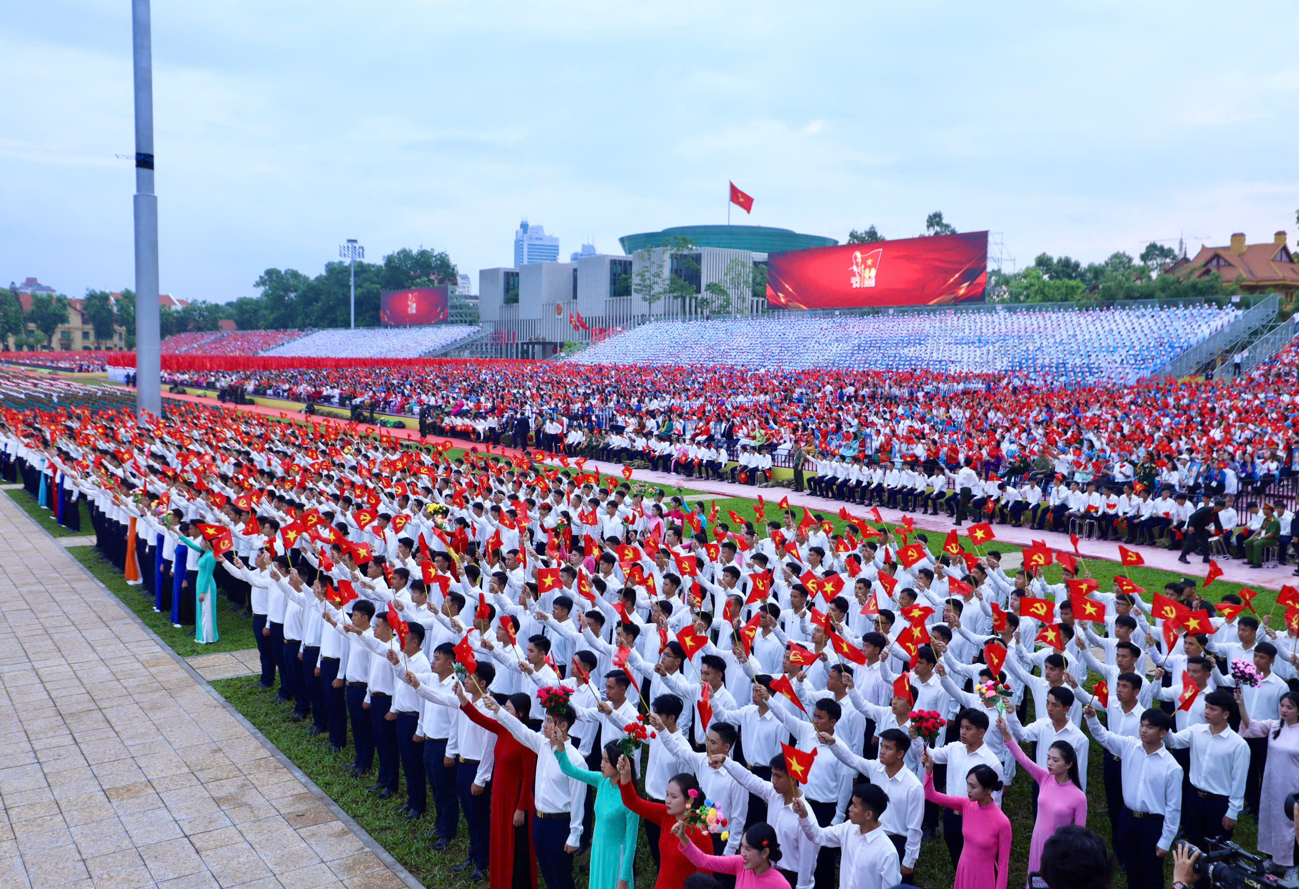 Hà Nội chi gần 860 tỷ tặng mỗi người dân 100.000 đồng dịp Quốc khánh 2/9