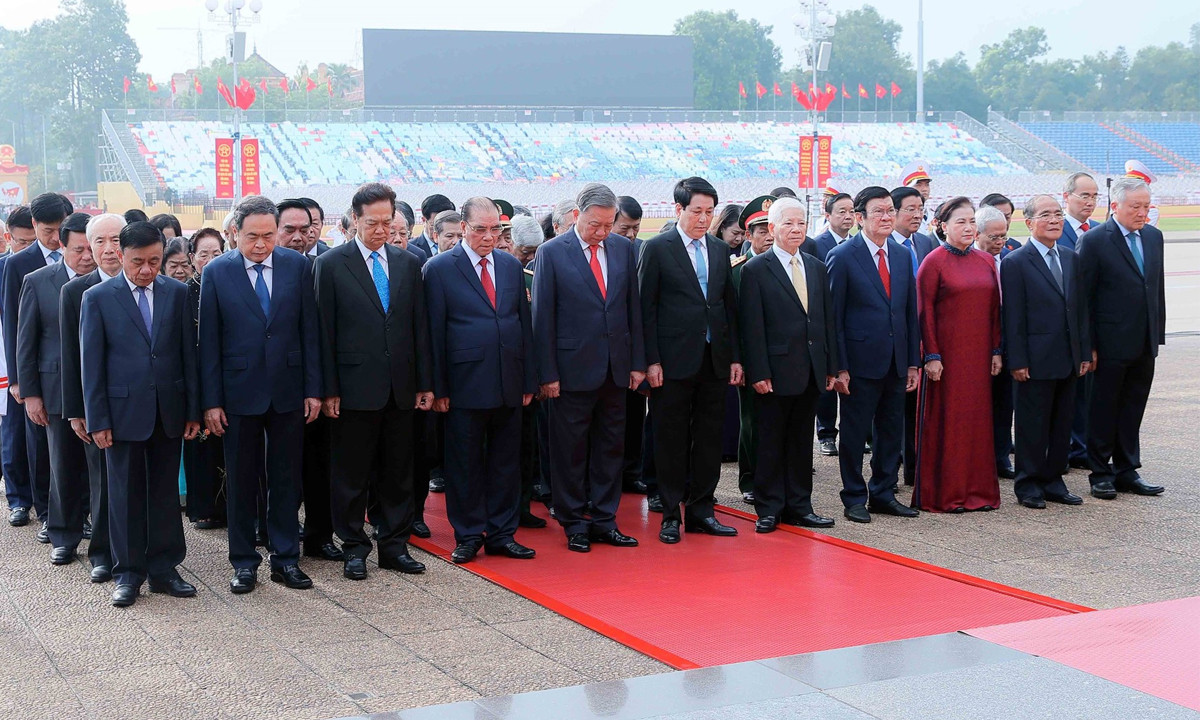 Lãnh đạo Đảng, Nhà nước vào Lăng viếng Bác nhân dịp 80 năm Quốc khánh 2/9