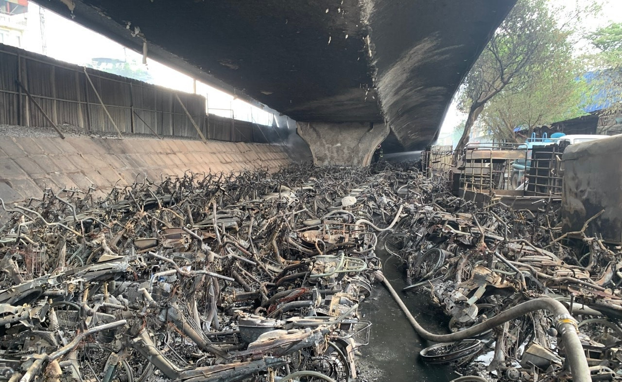 Hà Nội xoá sổ bãi trông giữ xe dưới gầm cầu trước 30/10