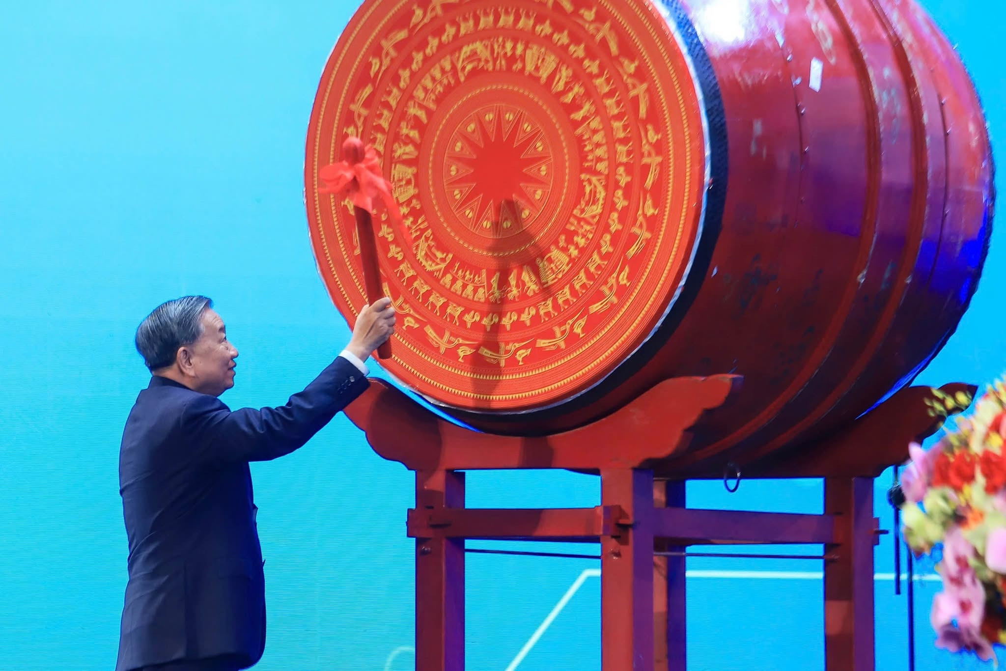 Toàn cảnh Lễ kỷ niệm 80 năm truyền thống ngành Giáo dục và khai giảng năm học 2025-2026