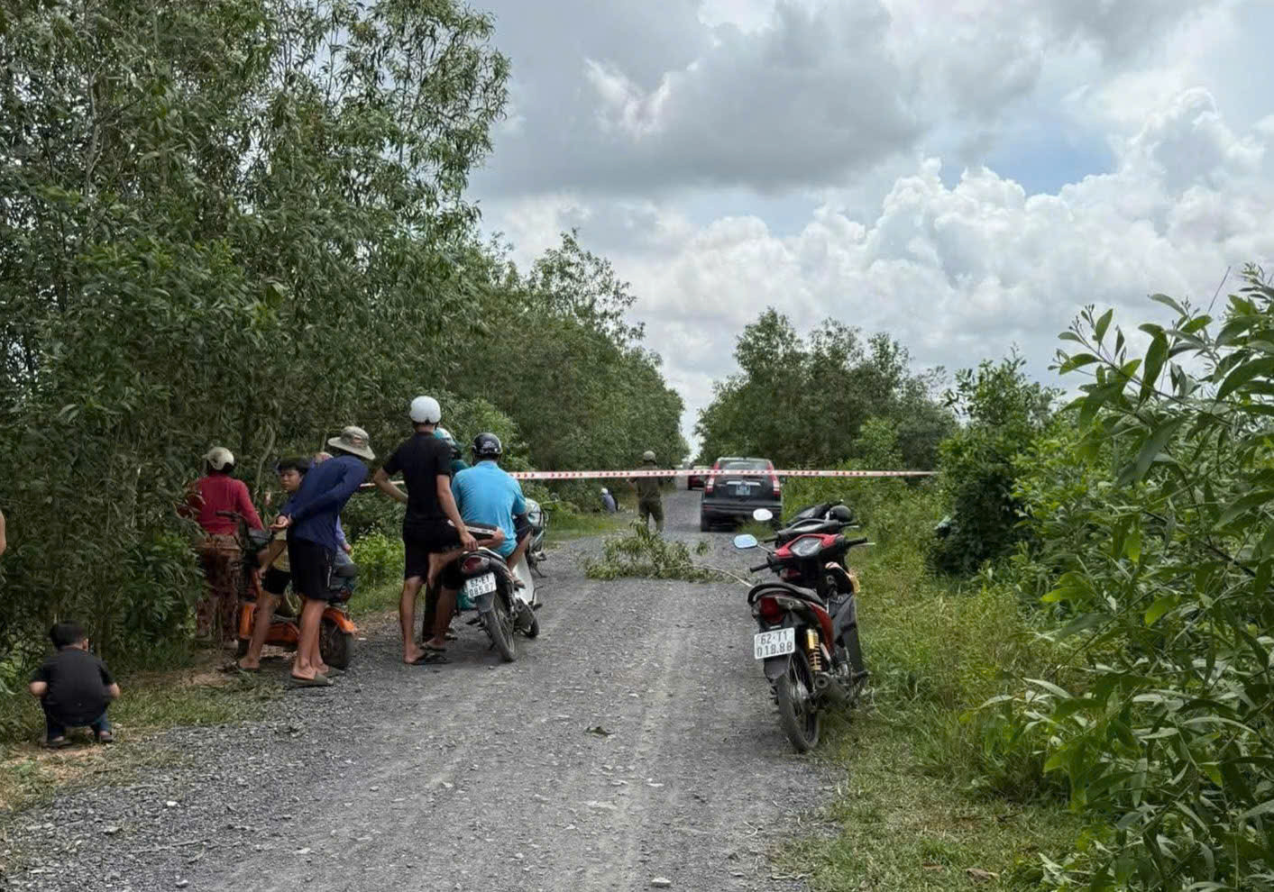 Lấy lời khai kẻ sát hại cô gái rồi phi tang dưới kênh nước ở Tây Ninh