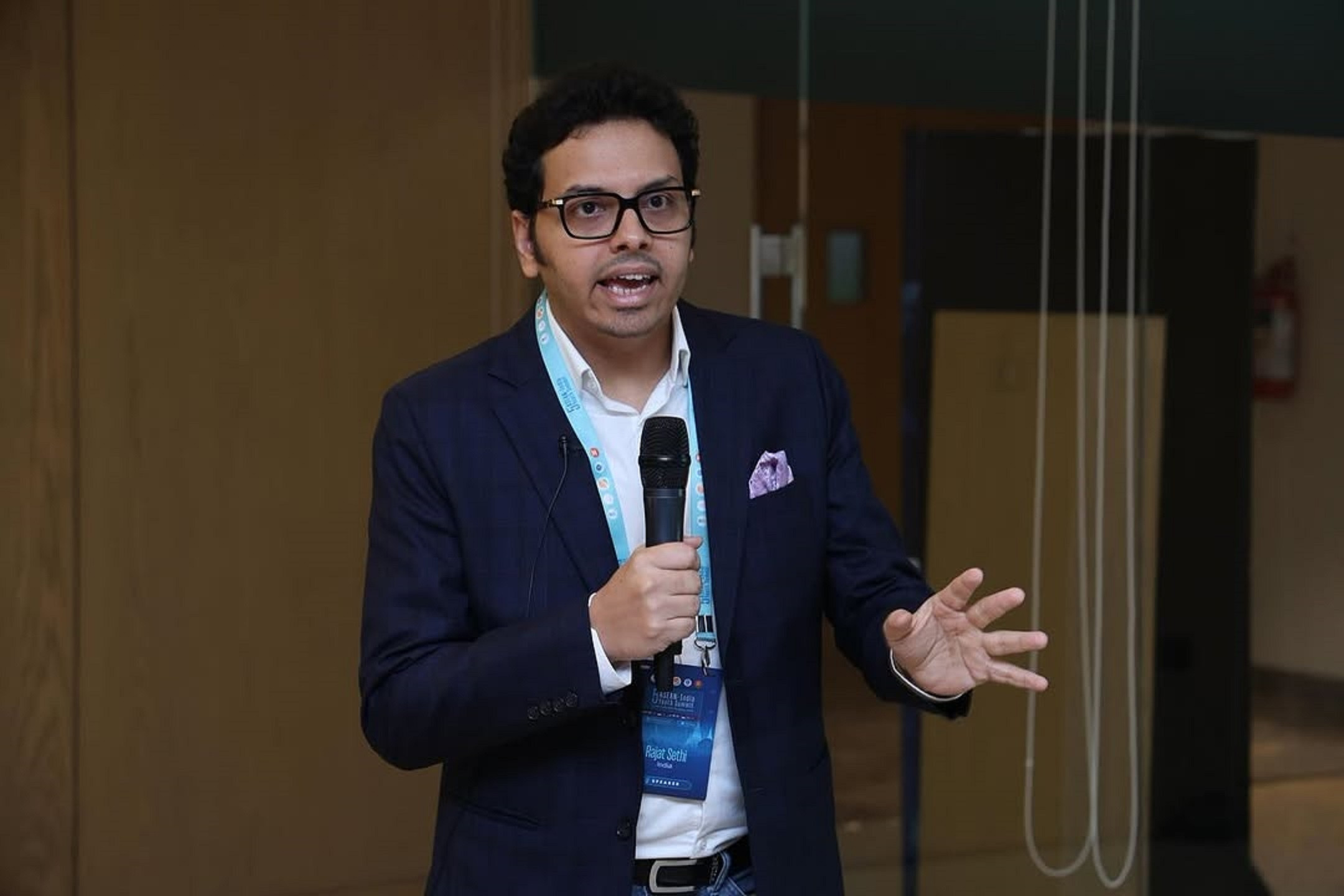 Chuyên gia chỉ rõ vị thế vững chắc của Việt Nam trước cơn bão AI