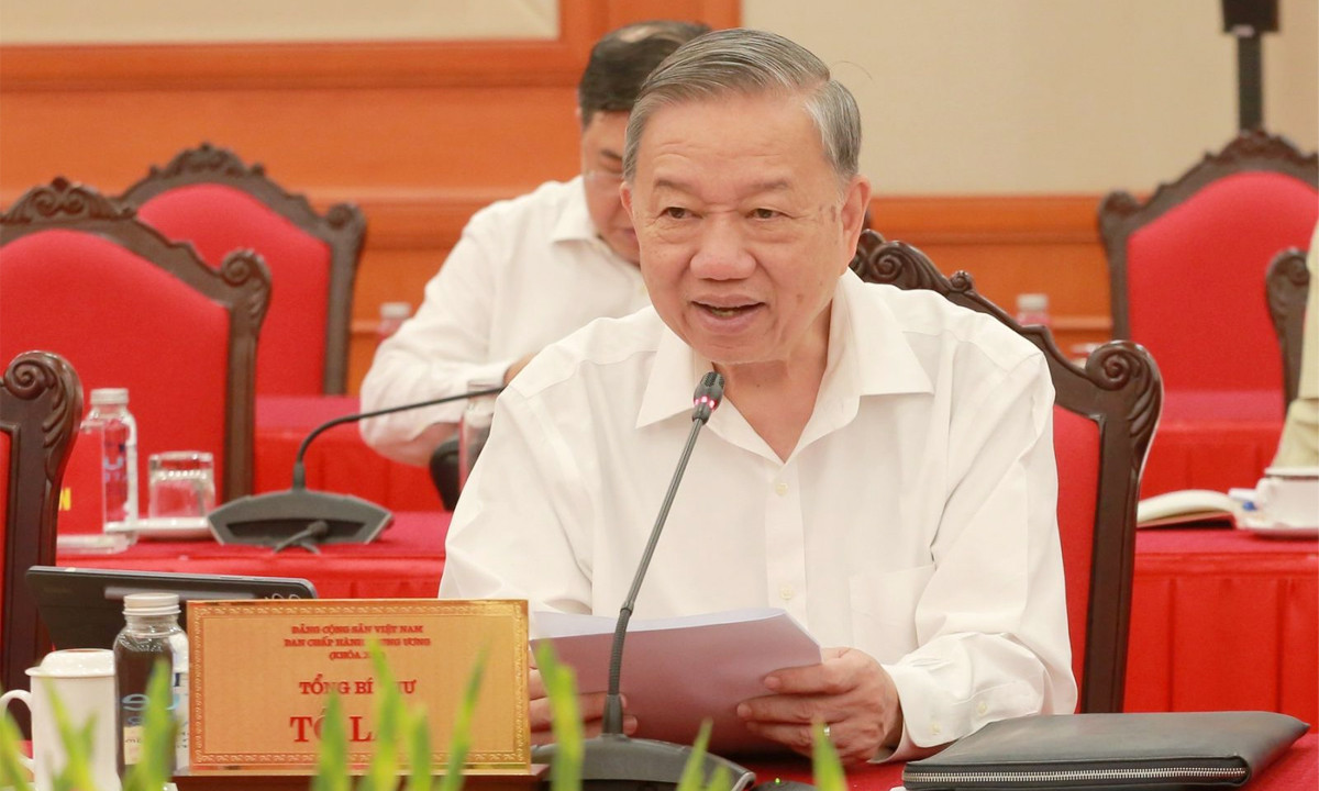 Tổng Bí thư: Chú trọng quy hoạch, bổ sung cán bộ trẻ, am hiểu công nghệ số