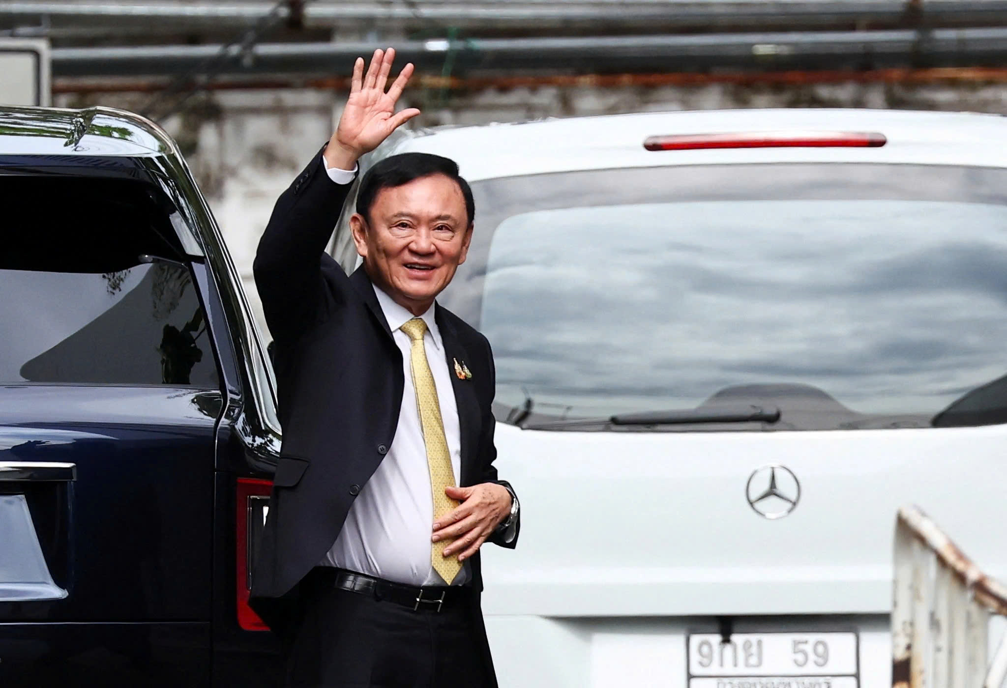 Cựu thủ tướng Thái Lan Thaksin Shinawatra lĩnh án 1 năm tù