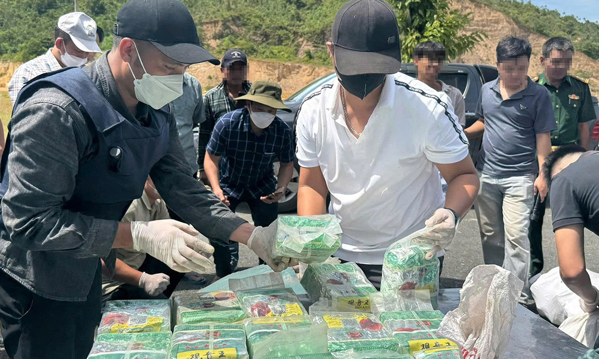 Thủ tướng khen chiến công phá các chuyên án lớn, thu giữ hơn nửa tấn ma túy