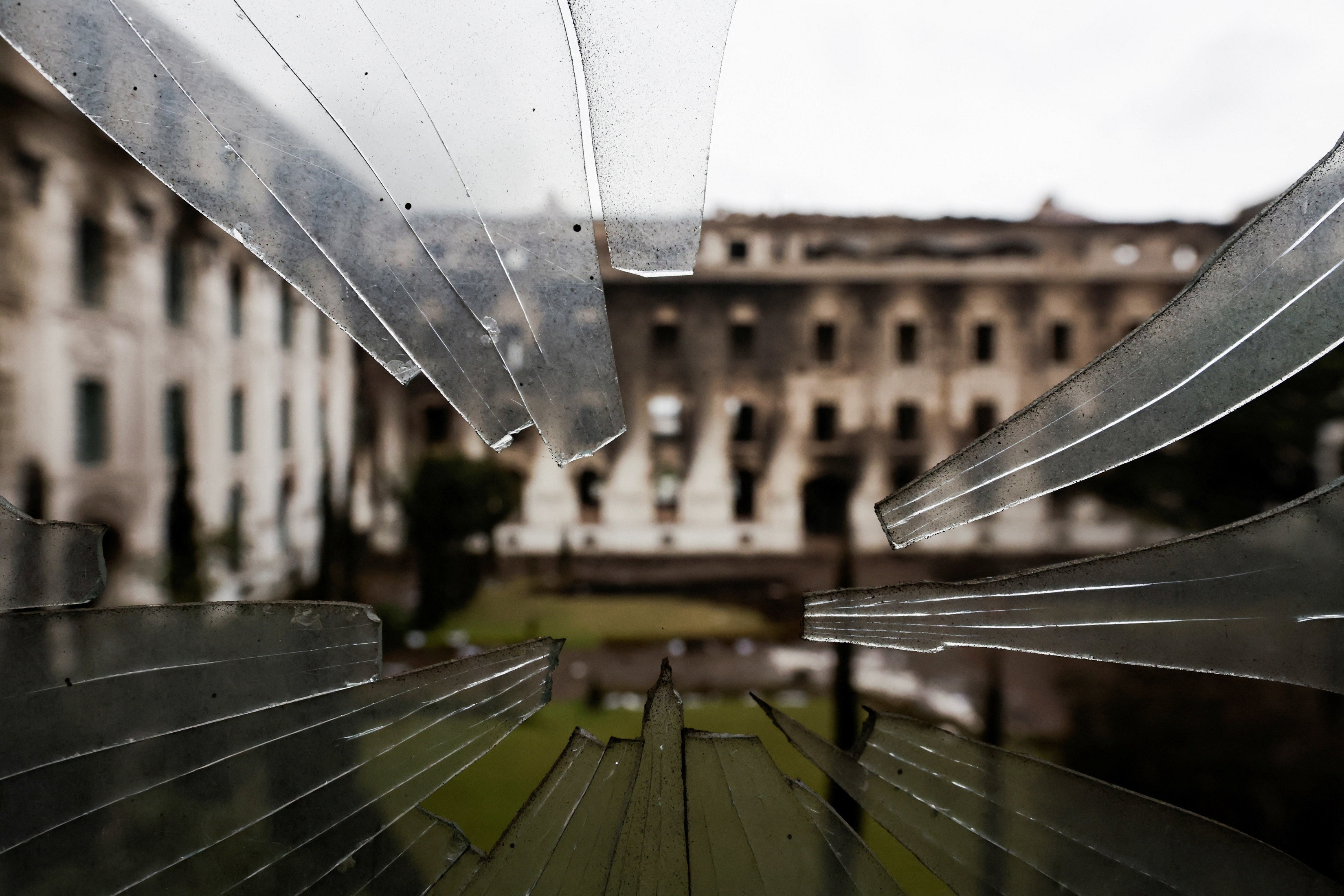 Biểu tình ở Nepal: Bi kịch Bangladesh, Sri Lanka lặp lại?