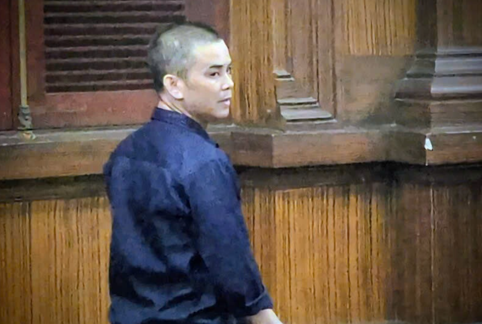 ‘Nổ’ là cháu lãnh đạo cấp cao để lừa đảo, ca sĩ Quốc Kháng lĩnh 18 năm tù