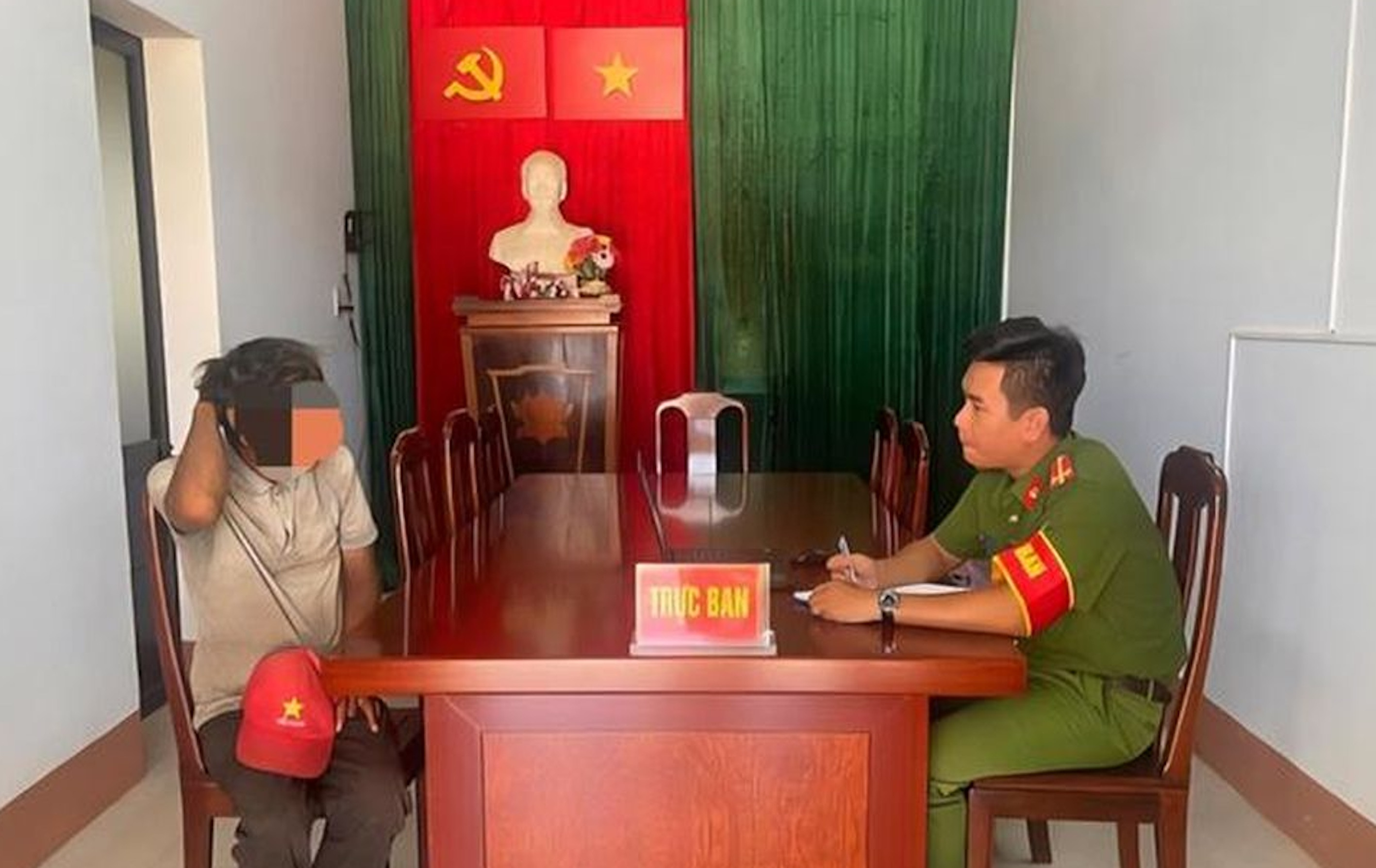 Công an Huế giúp người đàn ông Hà Tĩnh đi lạc gần 10 ngày trên cao tốc