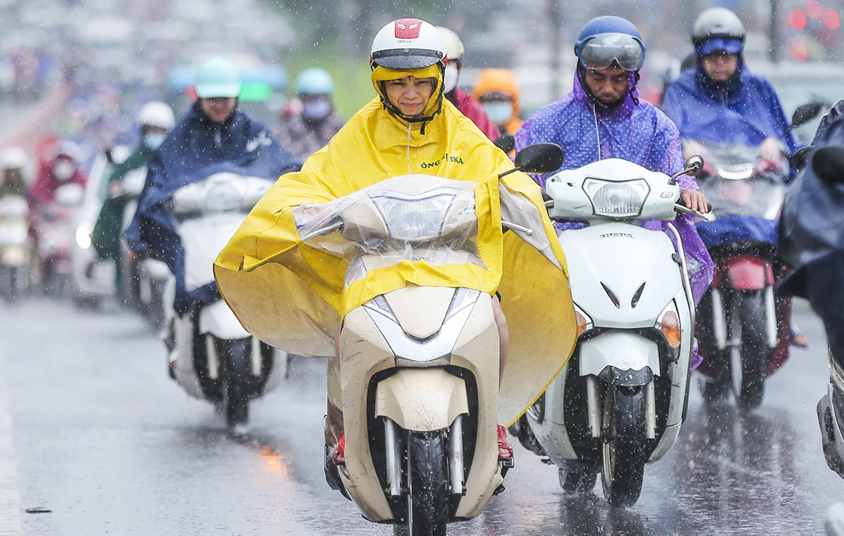 Từ Bắc vào Nam hứng mưa và dự báo thời tiết cả nước 10 ngày tới