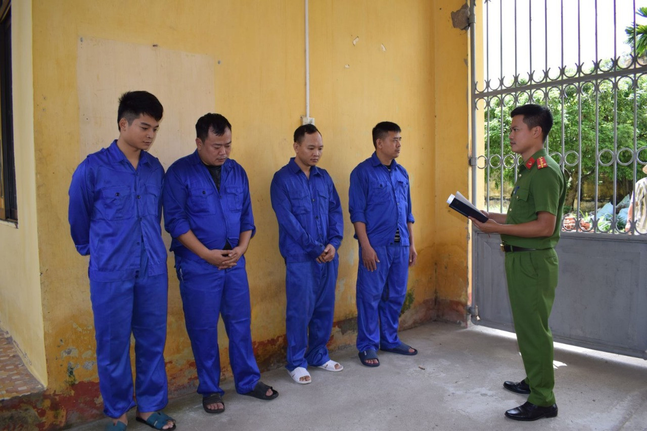 Bắt nhóm thanh niên dàn cảnh cướp giật 3 tỷ đồng tiền điện tử sau gần 48h gây án