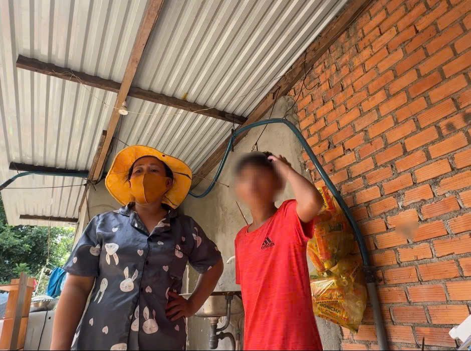 Bé trai hàng xóm kể lại việc cứu sống bạn trong thảm án 3 người chết ở Đắk Lắk