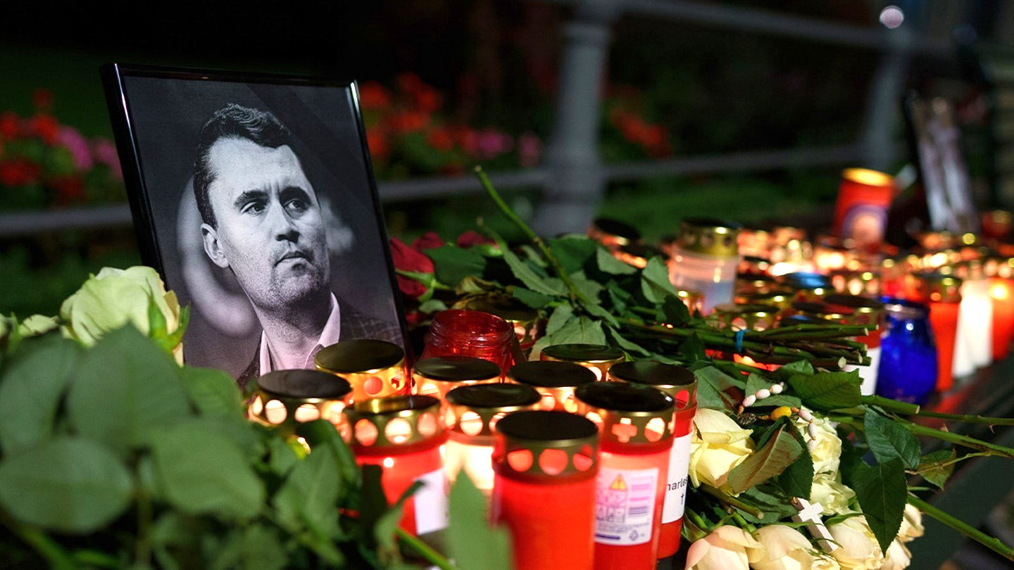 Ăn mừng vụ ám sát Charlie Kirk, nhân viên mật vụ Mỹ bị đình chỉ ngay lập tức 