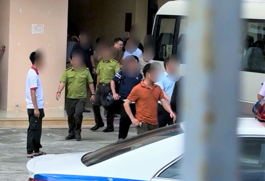 Đình chỉ sinh hoạt đảng Chi cục trưởng Kiểm lâm Gia Lai và nhiều cán bộ