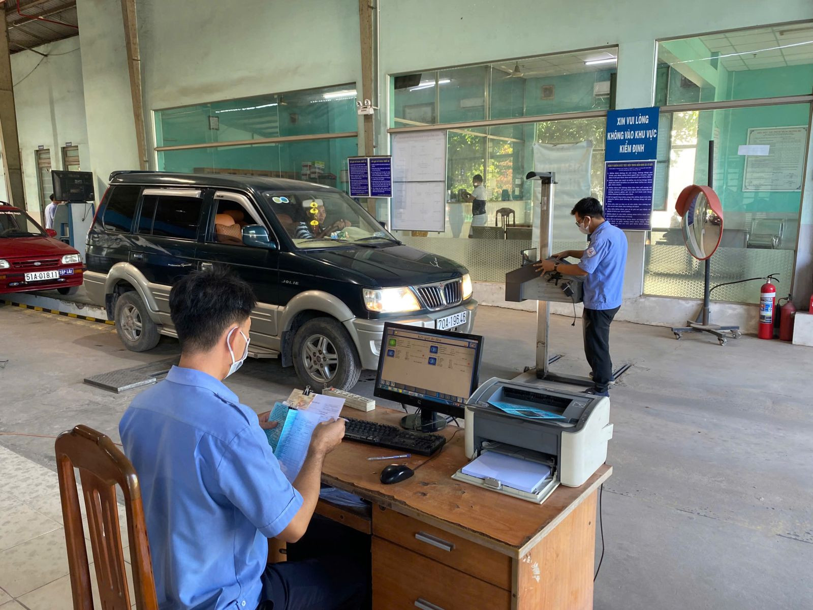 Xe bị phạt nguội có được đăng kiểm không?