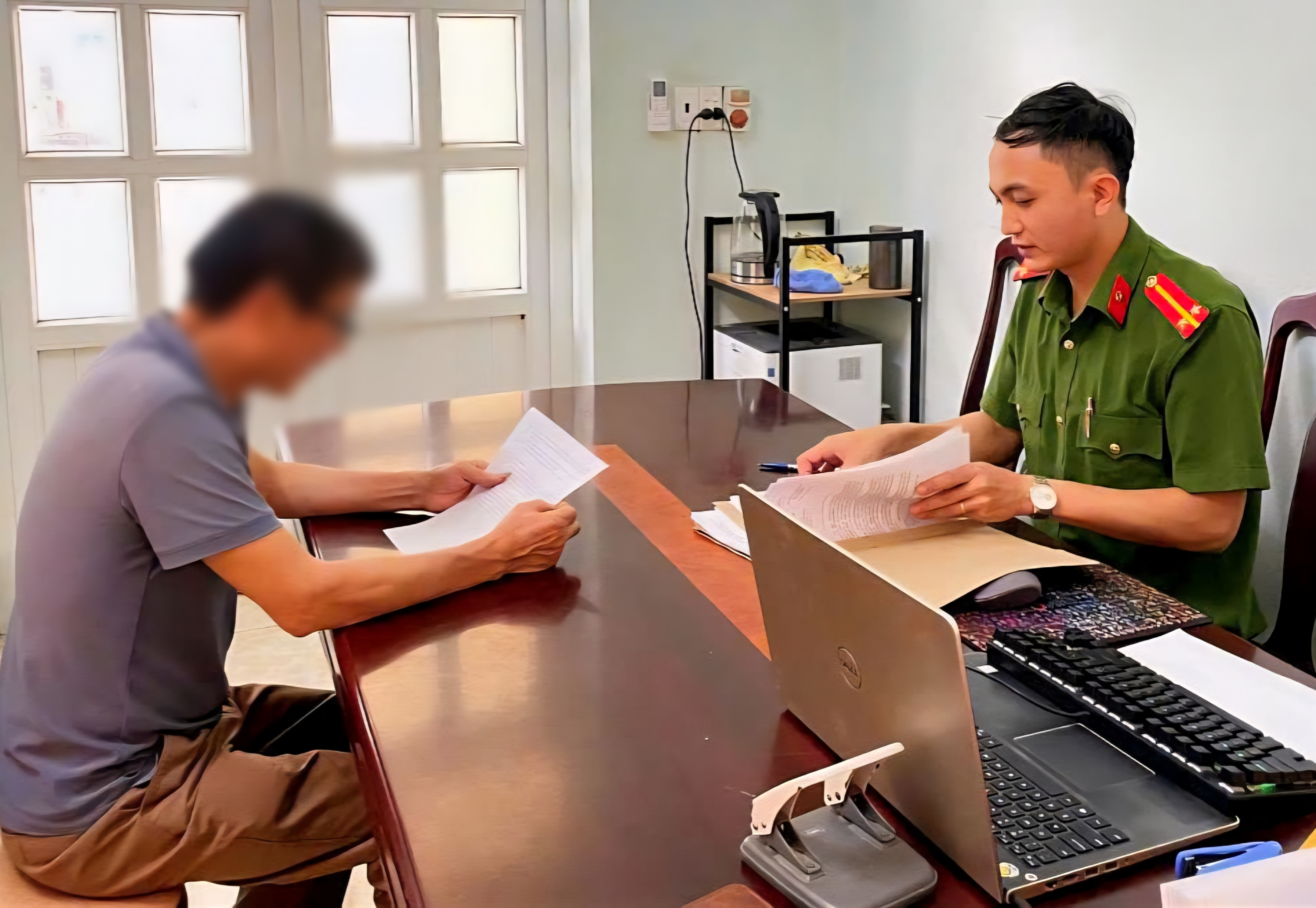 Bình luận bịa đặt về lực lượng kiểm lâm, người đàn ông bị xử phạt