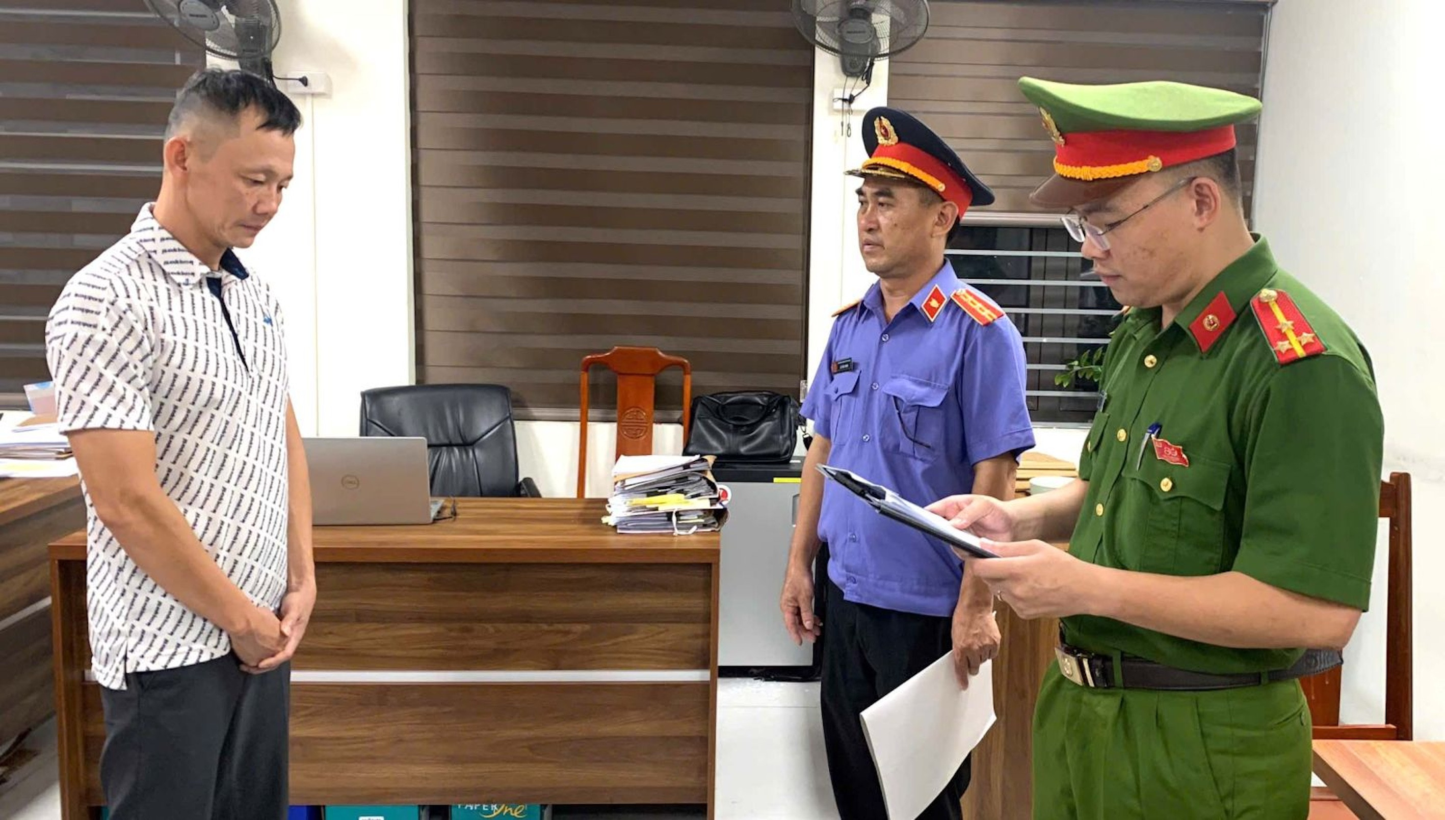 Bắt cổ đông công ty liên quan đường dây 'cát tặc' ở Thanh Hóa