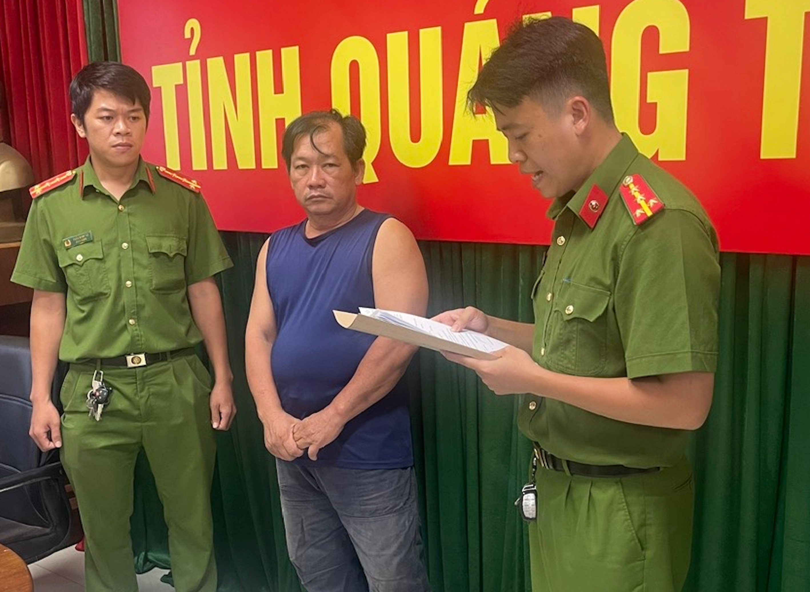 Bắt tài xế lái xe tải lao vào chợ ở Quảng Trị làm 12 người thương vong