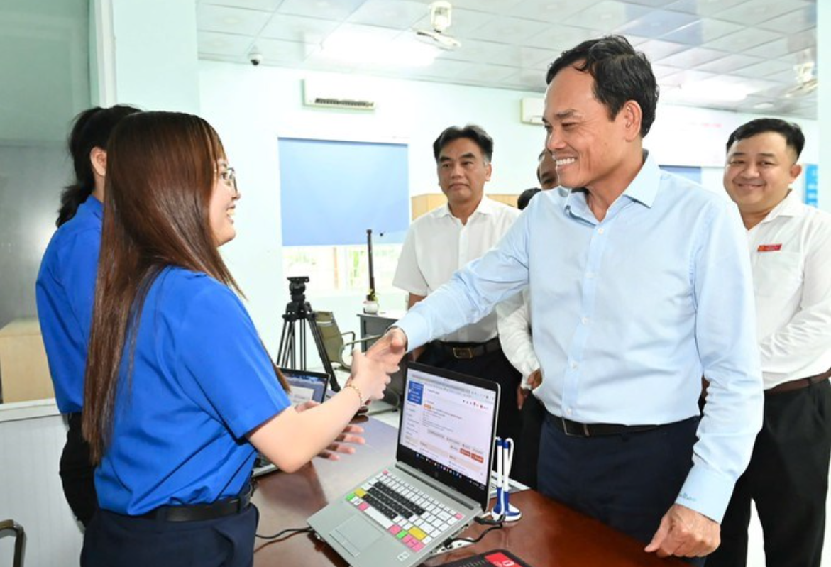 Bí thư TP.HCM Trần Lưu Quang làm việc với phường Bình Dương