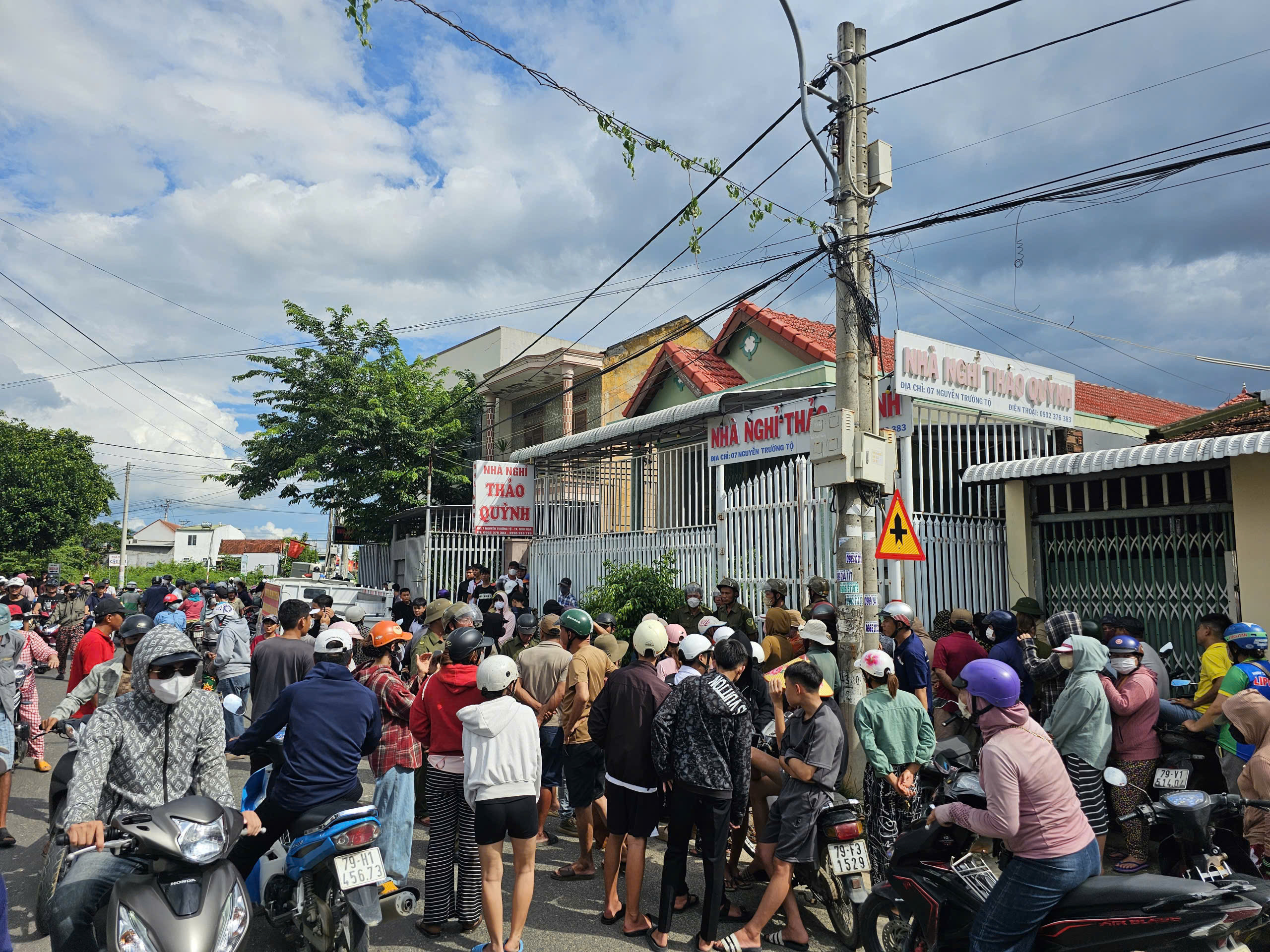 Đôi nam nữ tử vong trong nhà nghỉ ở Khánh Hòa