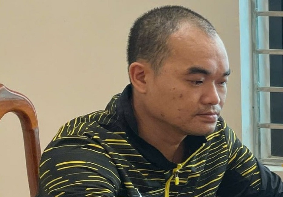 Bắt quả tang bảo vệ tàng trữ ma túy ở quán karaoke đang ngừng hoạt động