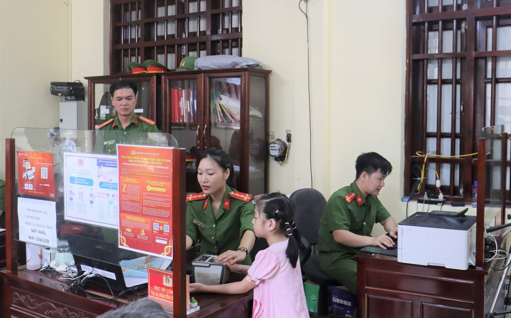 Cách làm thẻ căn cước trên ứng dụng VNeID cho người dưới 14 tuổi