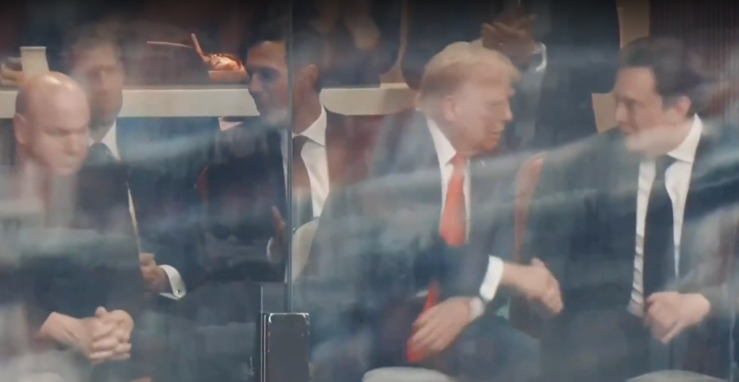 Ông Trump và Elon Musk trò chuyện công khai lần đầu sau xung đột