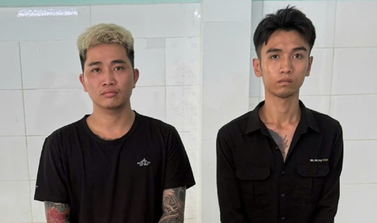 Bắt tạm giam 2 TikToker 'Thuận khùng báo đời' và 'Minh báo đời yêu em' 