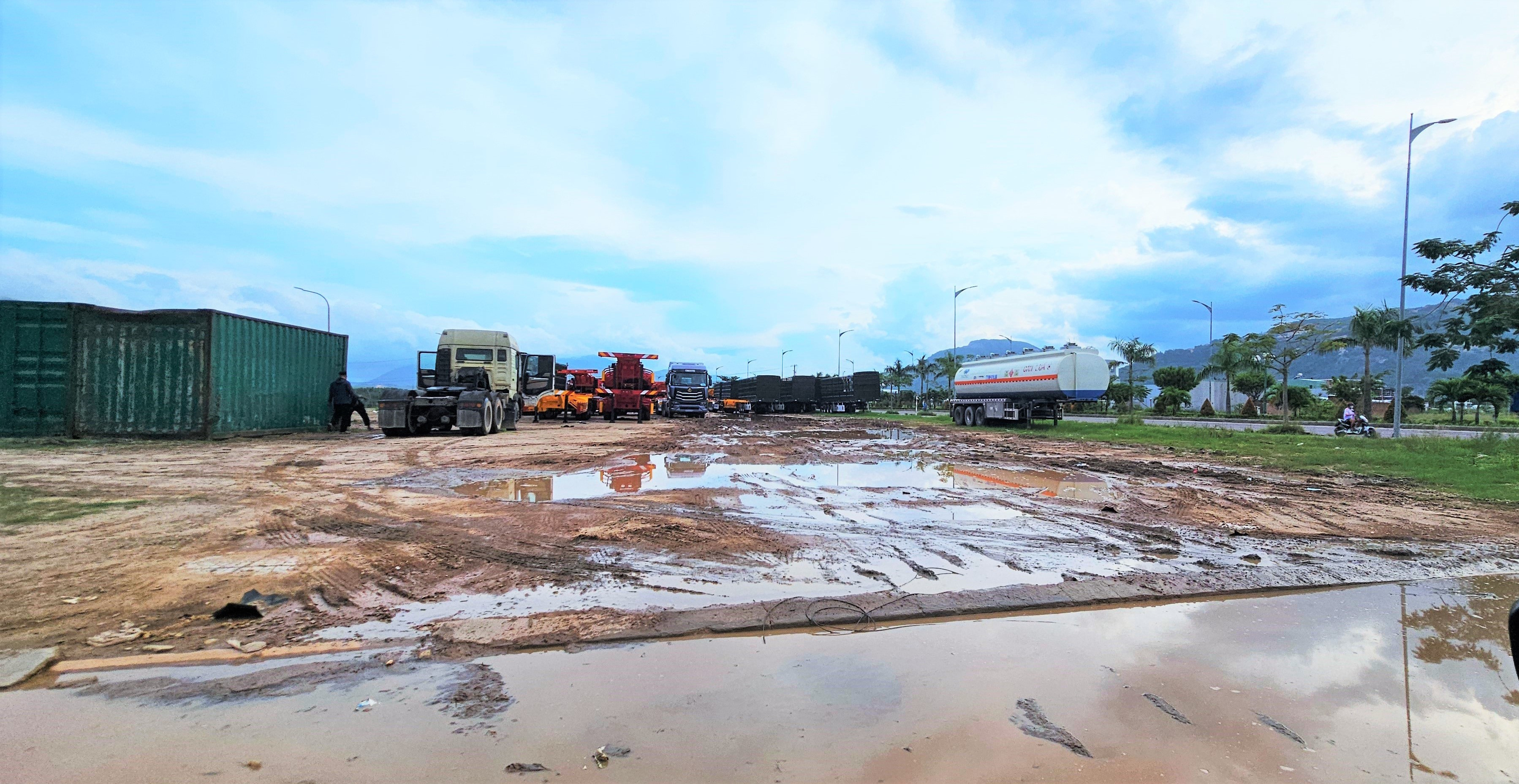 Nhếch nhác dự án đô thị mới ở Gia Lai bị chiếm dụng thành bãi đỗ xe