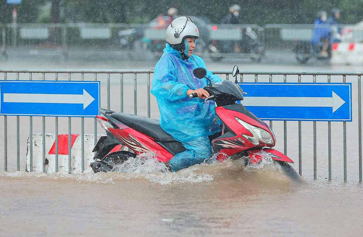 Dự báo thời tiết ngày 1/10: Hà Nội tiếp tục hứng mưa