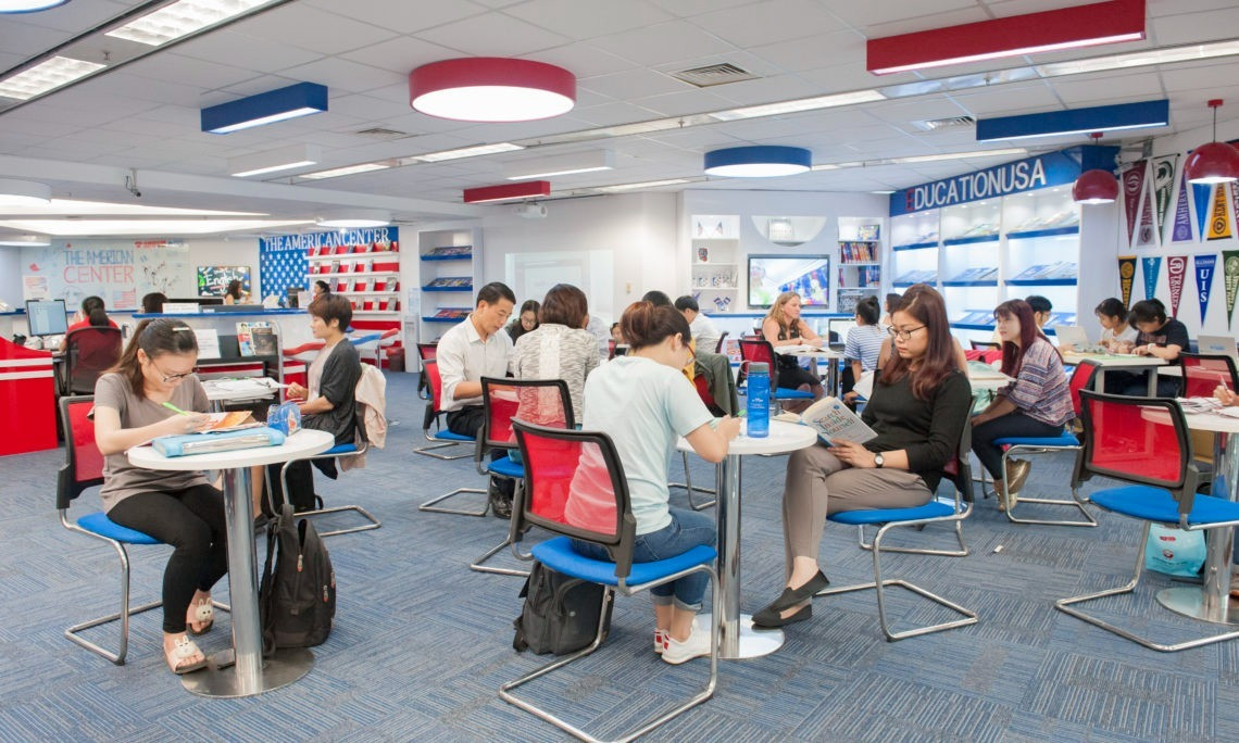 Chính phủ ngừng hoạt động, Trung tâm Hoa Kỳ tại Việt Nam tạm đóng cửa 