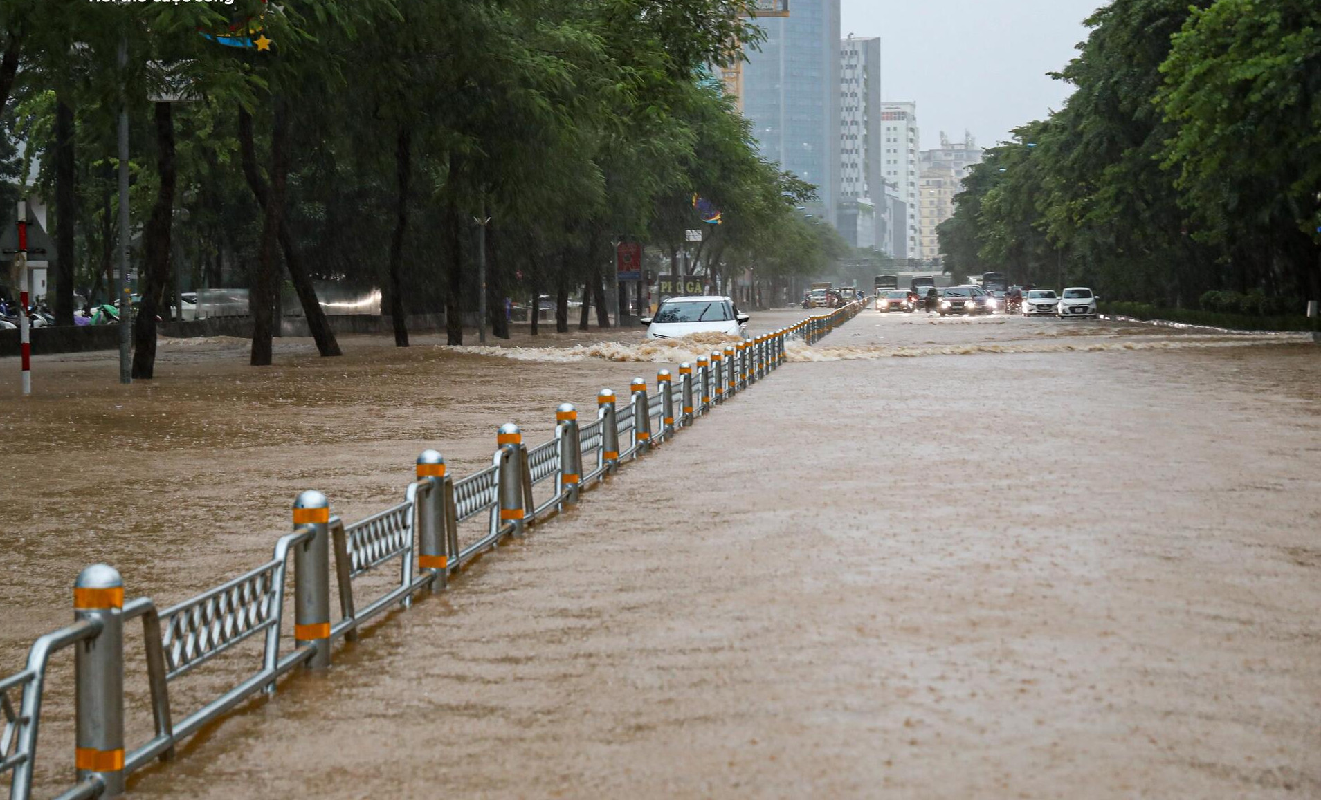 Cập nhật những điểm còn ngập ở Hà Nội