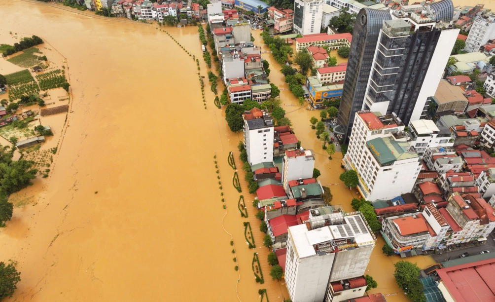 Nước sông các tỉnh miền Bắc dâng cao, nguy cơ sạt lở, lũ quét trên diện rộng