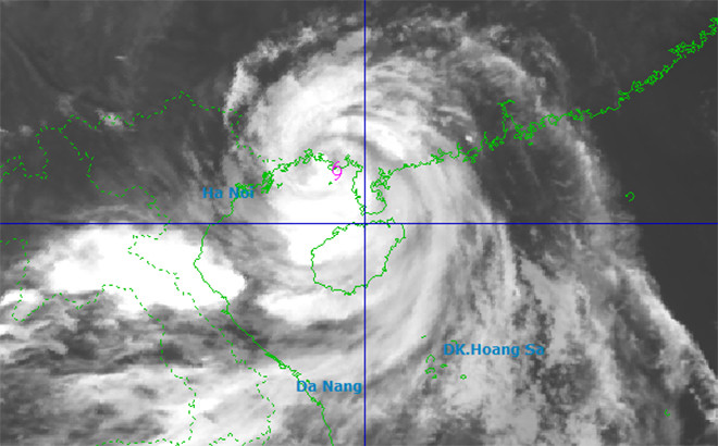Tin bão số 11 Matmo mới nhất: Giật cấp 15, cách Quảng Ninh 140km