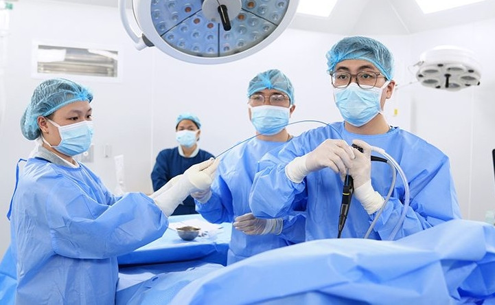 Từ Canada về Việt Nam chữa ung thư