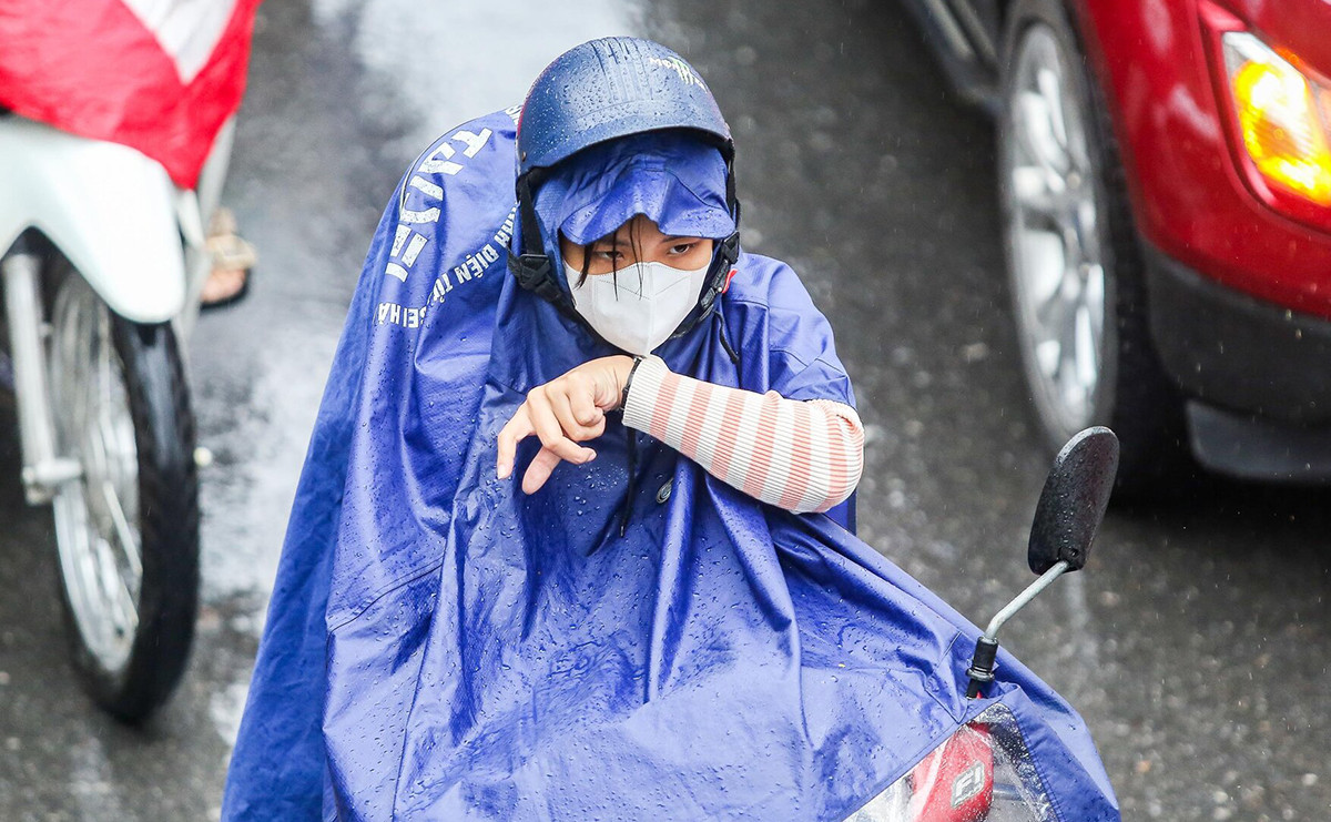 Dự báo thời tiết 13/10: Đón không khí lạnh, Hà Nội chuyển mưa rào và dông