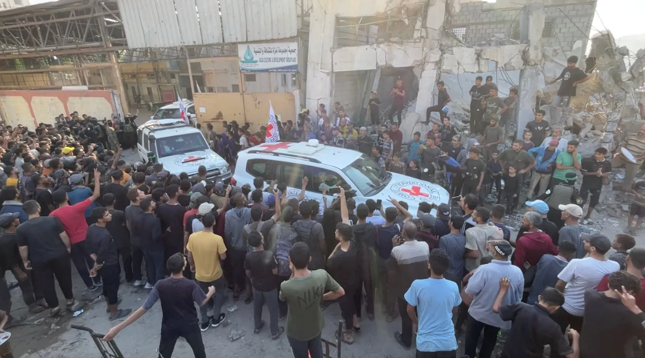 Hamas bắt đầu thả con tin