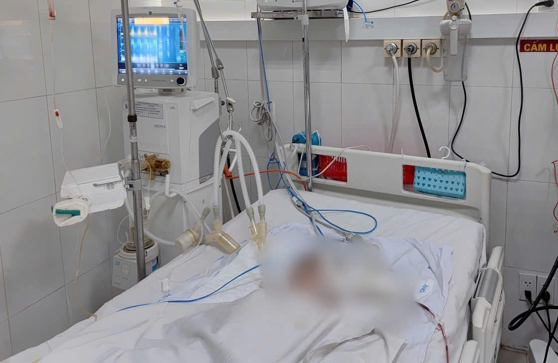 2 gia đình gặp tai nạn khi đi khám bệnh: Bé 11 tháng tuổi tử vong thương tâm