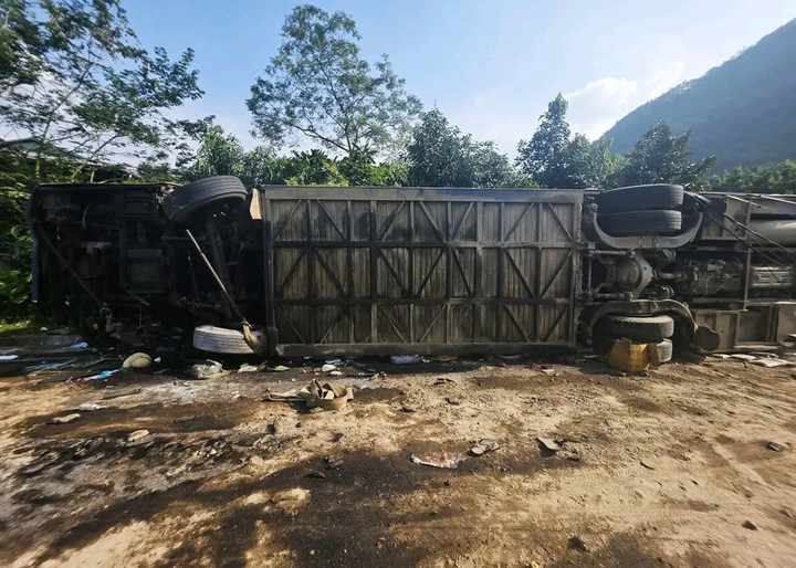 Danh tính 3 nạn nhân tử vong trong vụ lật xe khách ở Lào Cai