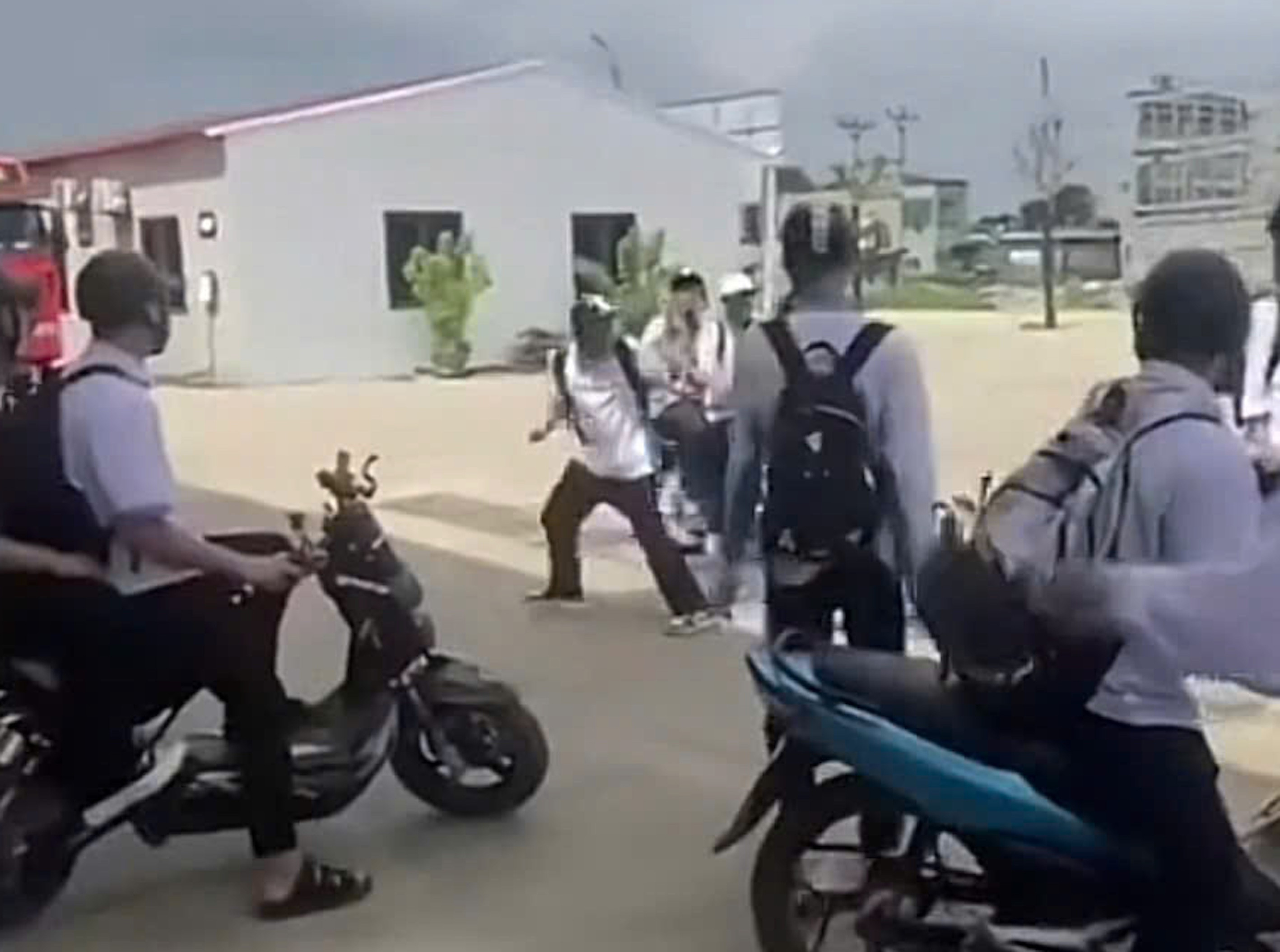 Nam sinh lớp 12 ở Thanh Hóa bị bạn cùng trường đâm chết