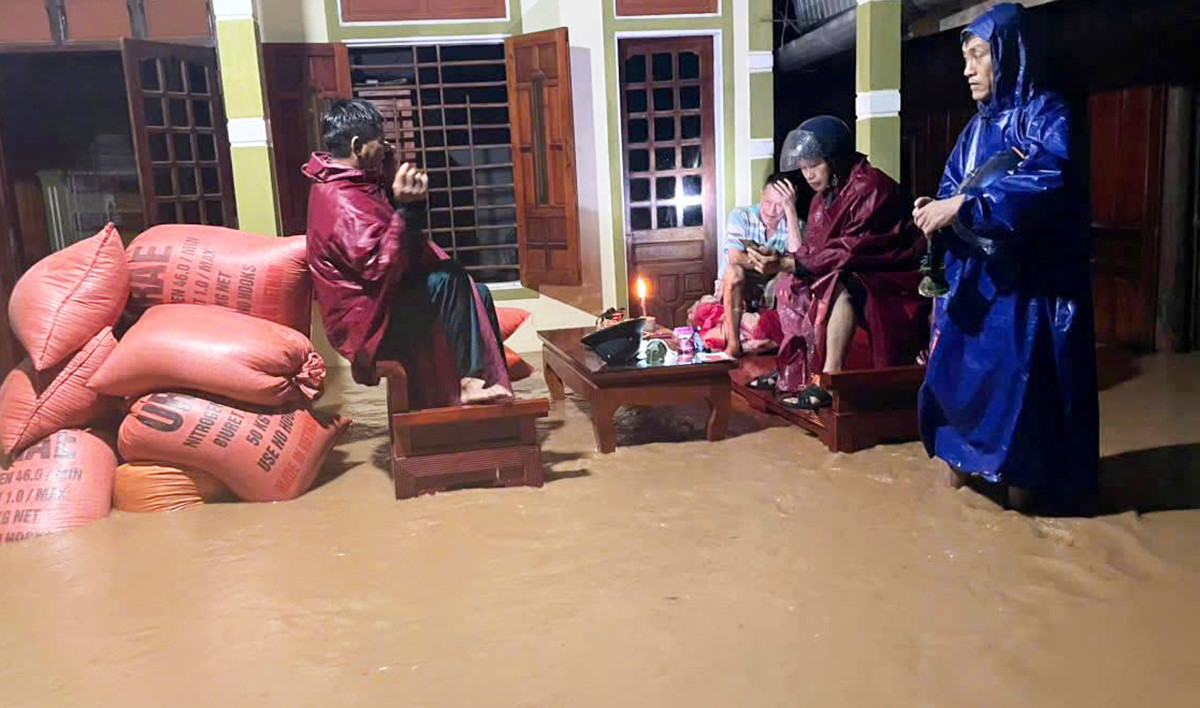 Tin đợt mưa rất to, cục bộ hơn 900mm ở miền Trung và dự báo thời tiết ngày 21/10