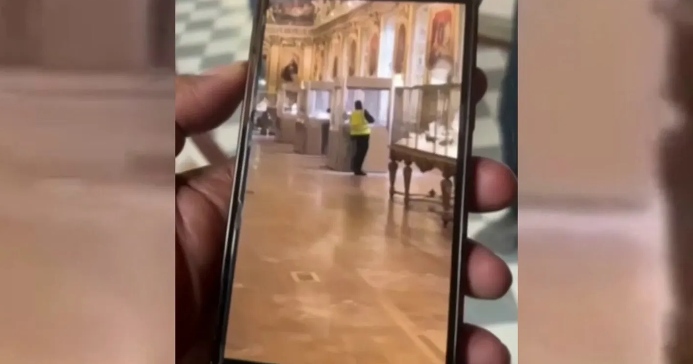 Video mới nhất ghi lại cảnh trộm đột nhập bảo tàng Louvre giữa ban ngày