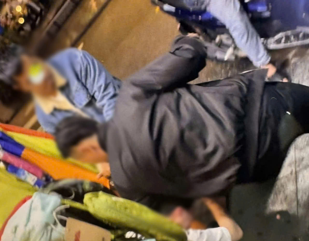 Triệu tập những người hành hung nam DJ trên phố đi bộ ở Huế