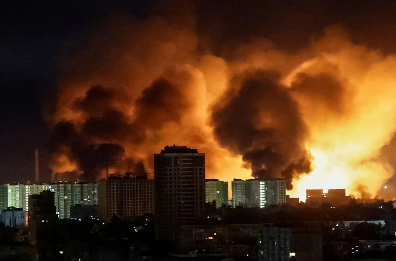 Ukraine tập kích vào thủ đô Moskva, 2 sân bay đóng cửa