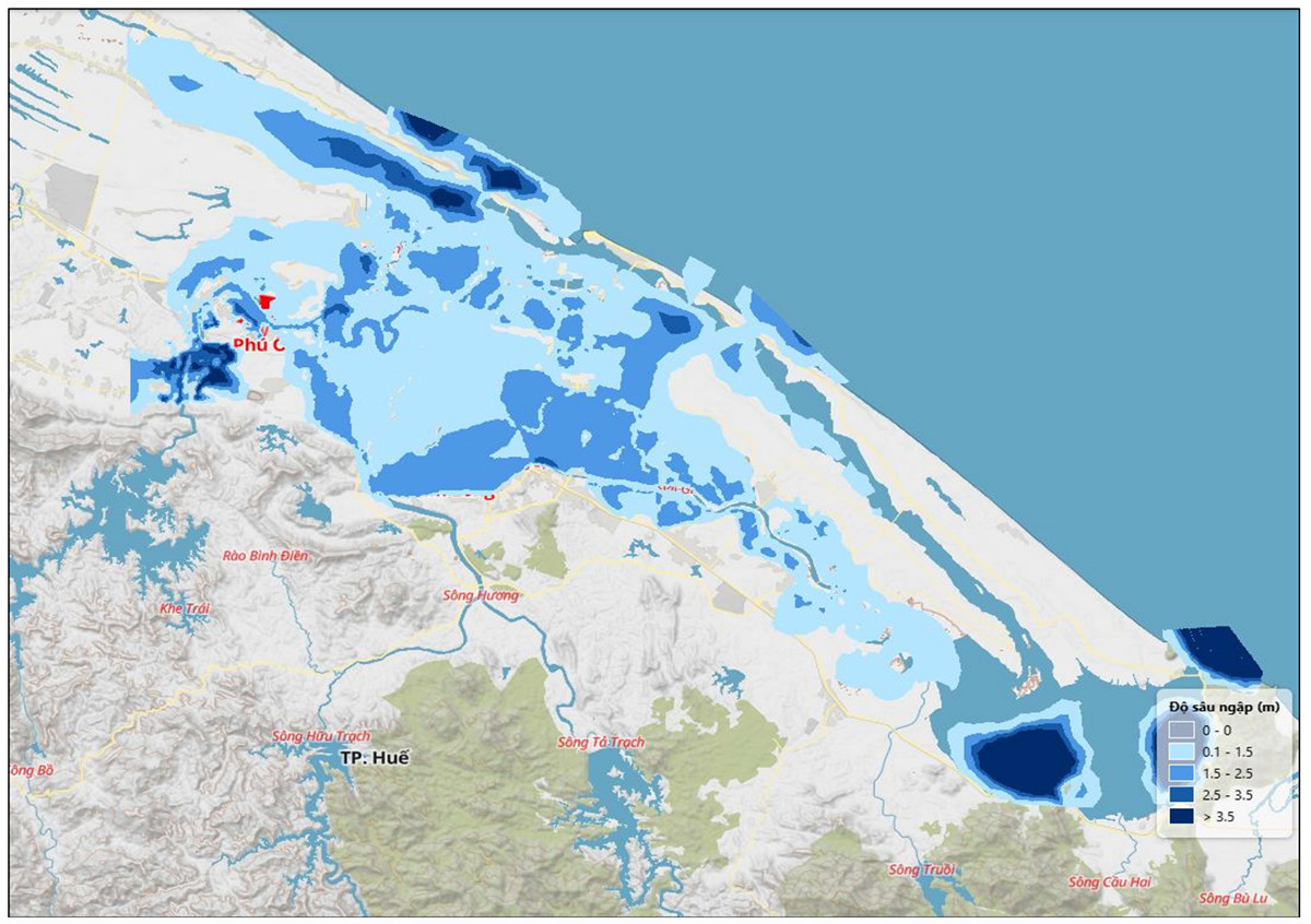 Nước trên sông ở Huế lên lại, lũ trên sông Thu Bồn có thể tương đương đỉnh lịch sử