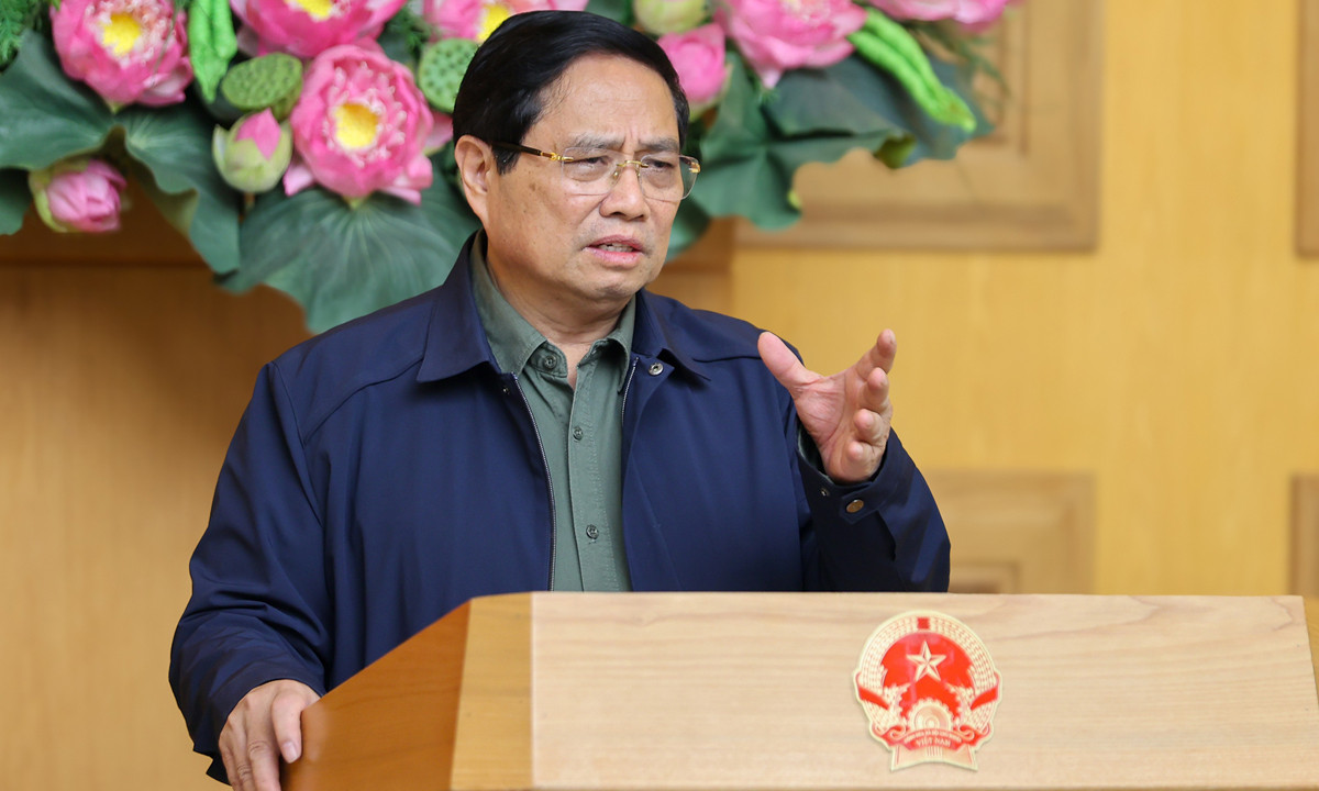 Thủ tướng: Bằng mọi biện pháp phải tiếp tế cho người dân bị cô lập do mưa lũ